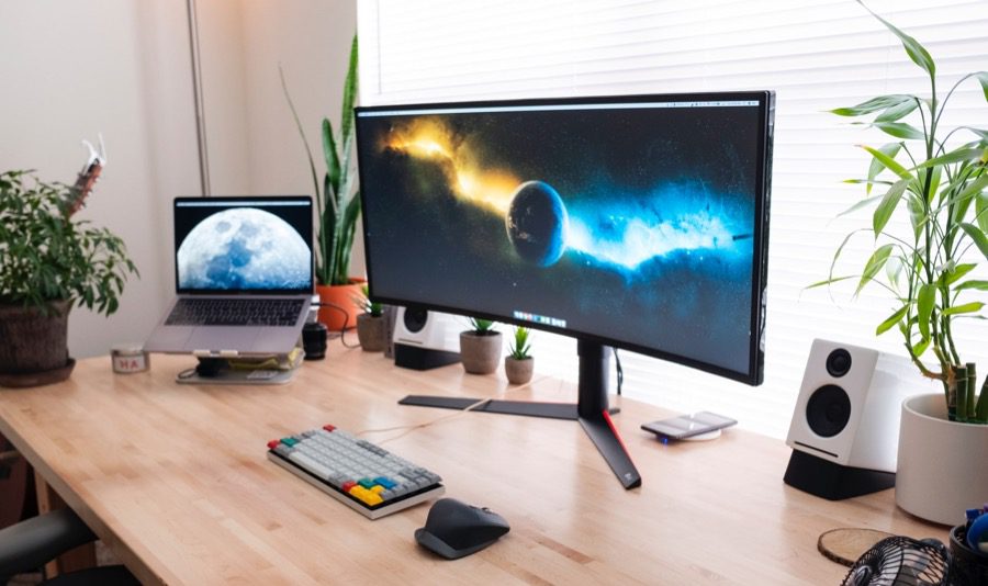 Best-Curved-Monitors-for-Office-Work