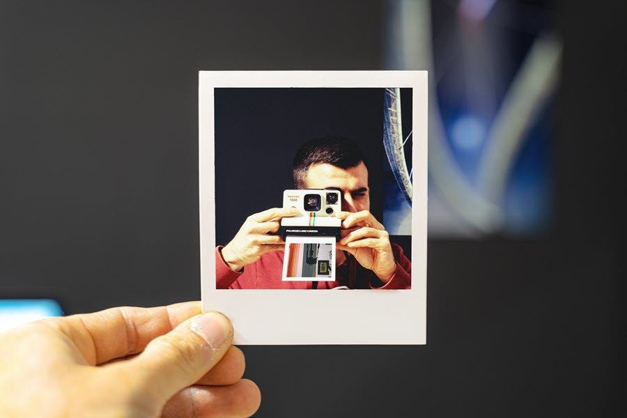 5 Things to Check Before Buying an Instant Camera