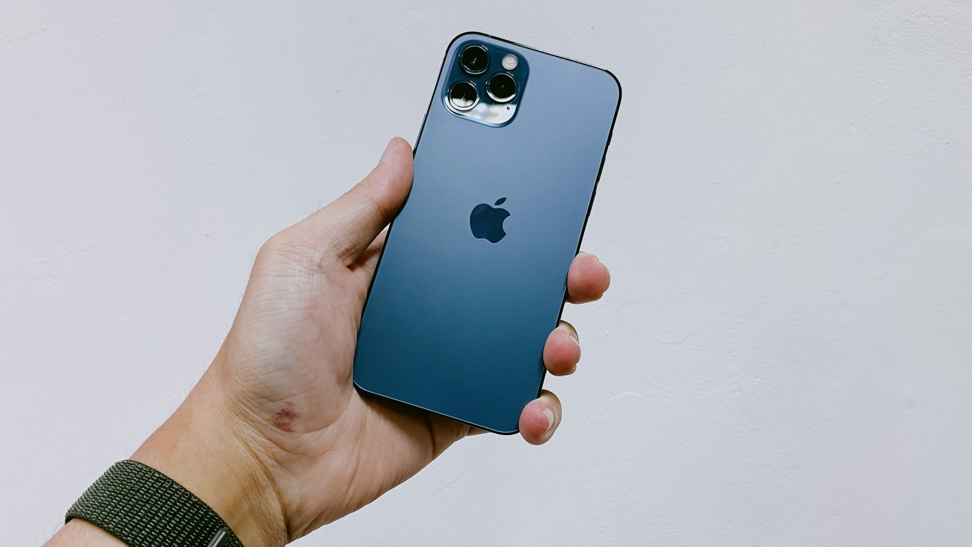 5 Things to Do Before Selling Your iPhone