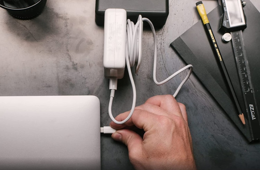 Best Cable Winders for MacBook Pro Chargers