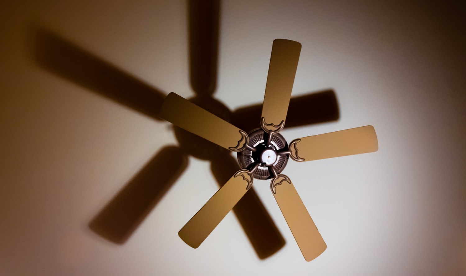 5 Best Ceiling Fans With Light and Remote