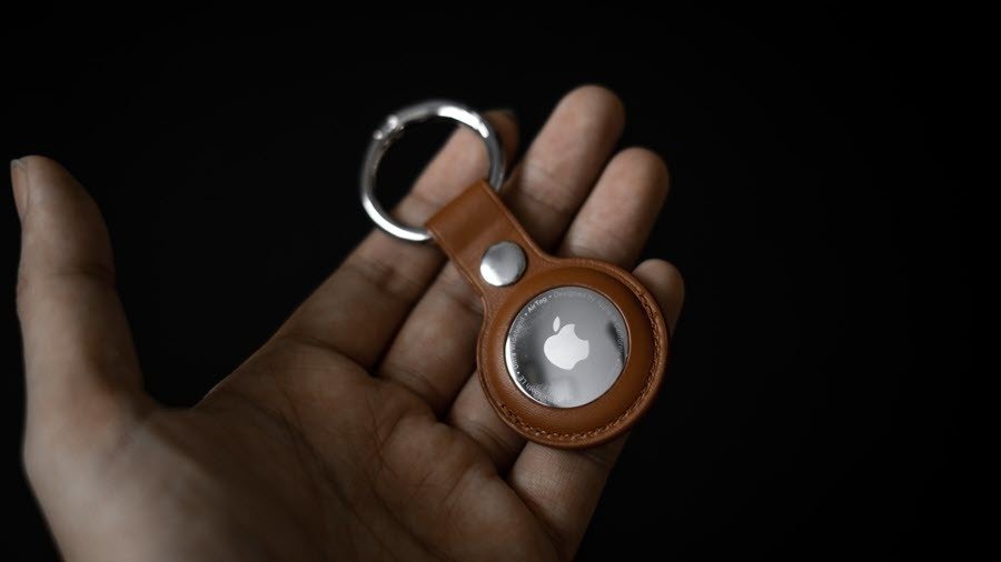 Best Leather Keychains for the Apple Air Tag