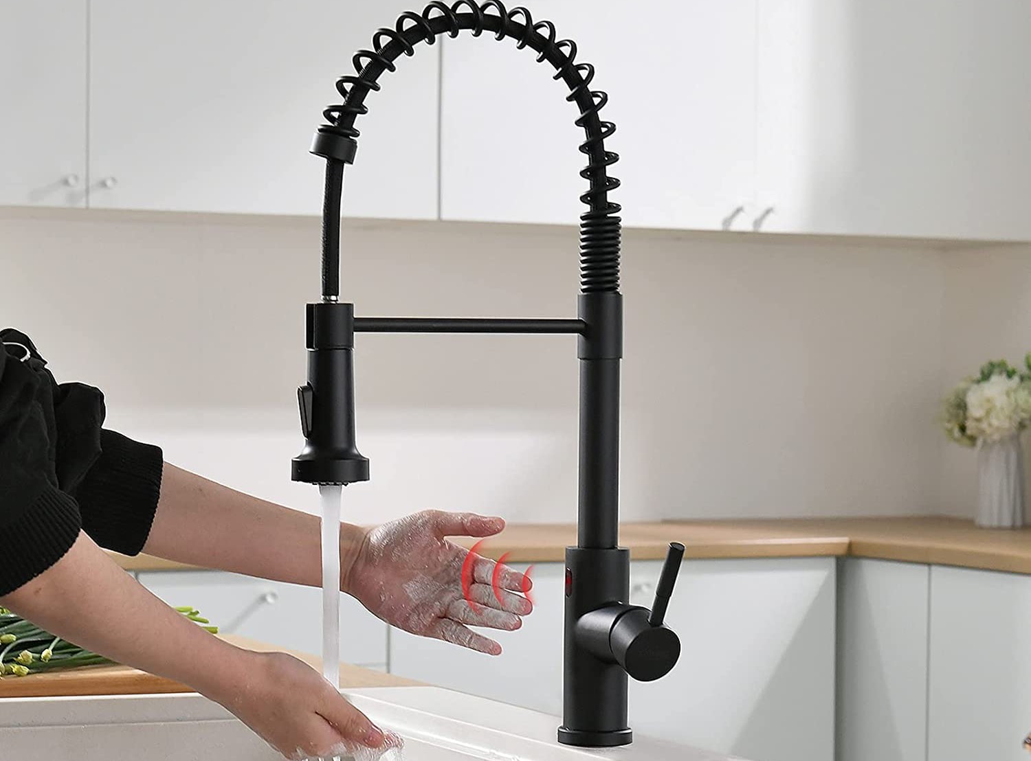 4 Best Touchless Kitchen Faucets With