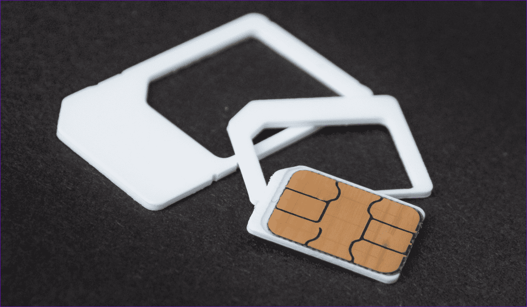 Правильно расположите SIM-карту, чтобы исправить ошибку