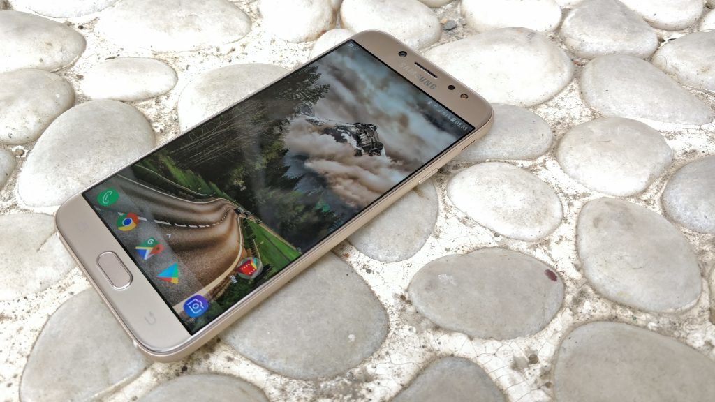 Samsung Galaxy J7 Pro Review 8 1024X576