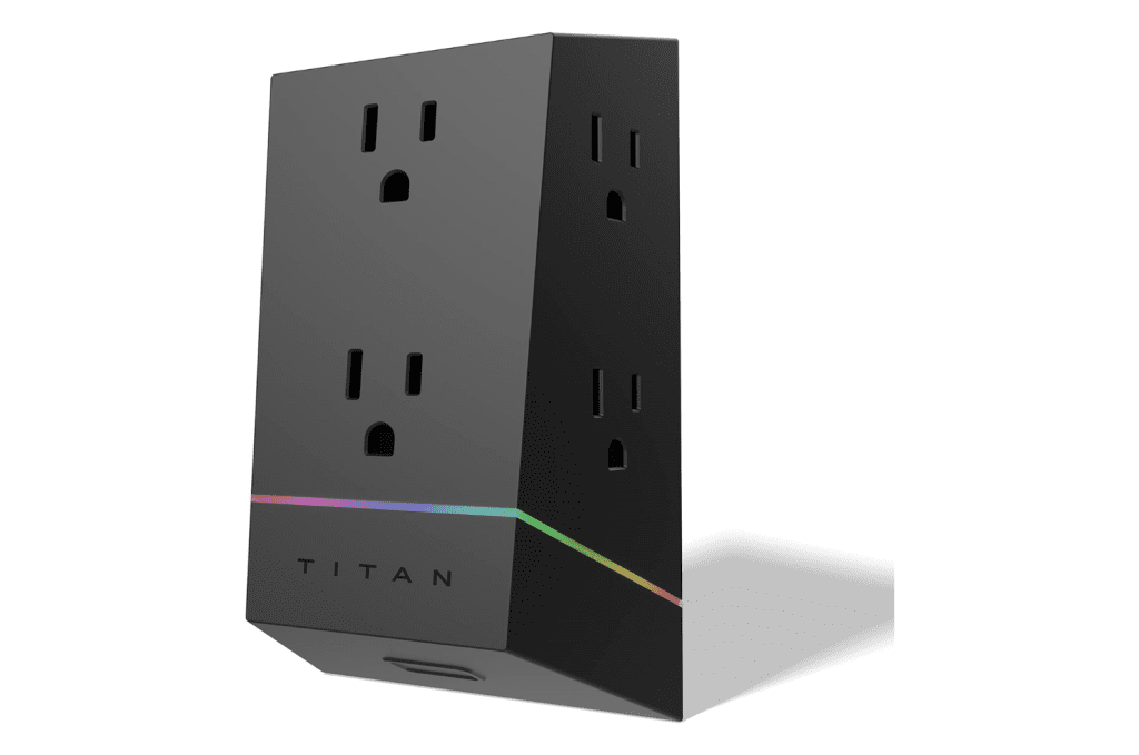 Titan Outlet Multi Plug