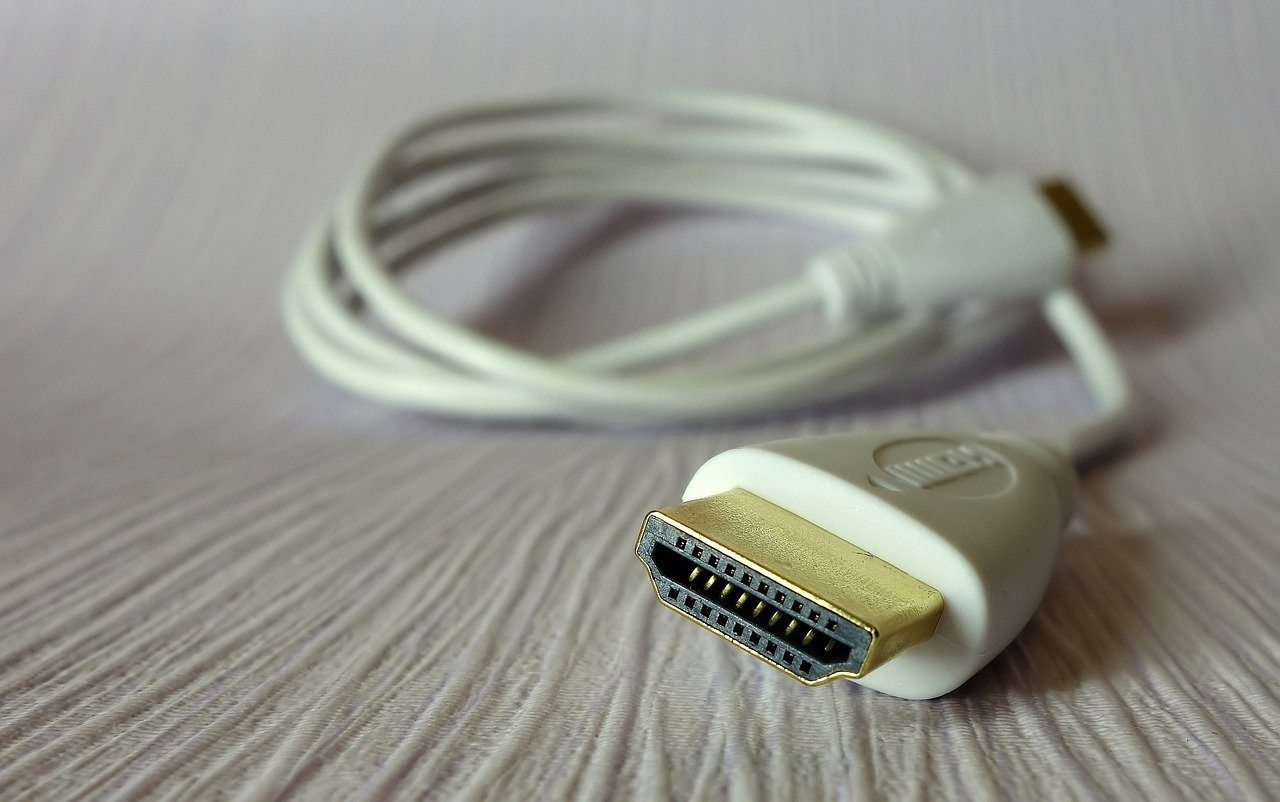 Top 5 HDCP 2 2 Compliant HDMI Cables in 2020