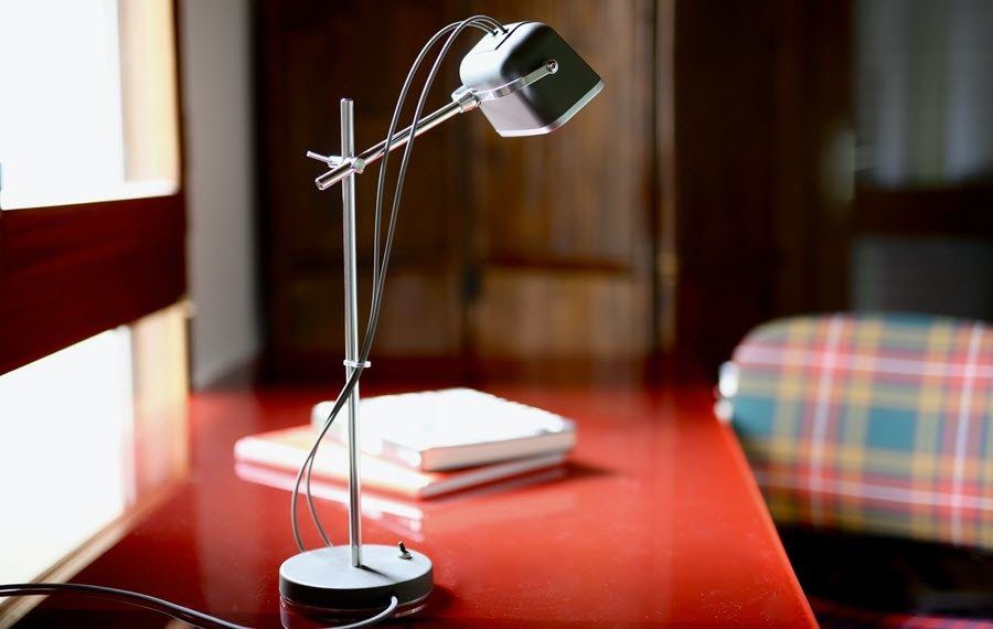 Top Best Desk Lamps With a wireless charger