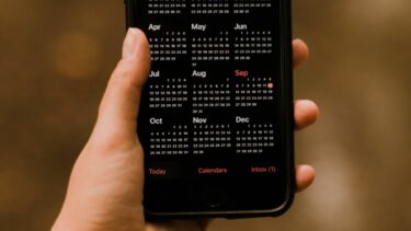 How to Add and Remove Holidays in Apple Calendar App