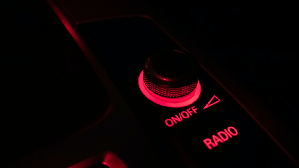 10 Fixes for Android Auto Not Playing Music From Spotify or YouTube Music Guiding Tech