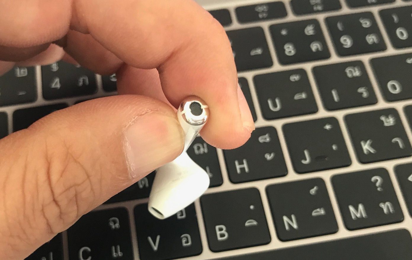 Fix airpods not charging image