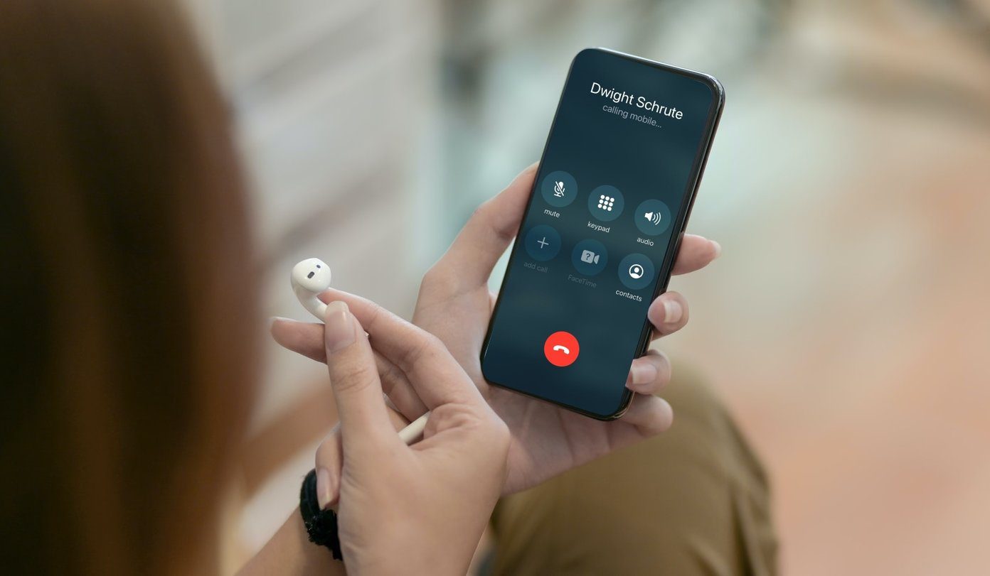Fix airpods not working phone calls featured image