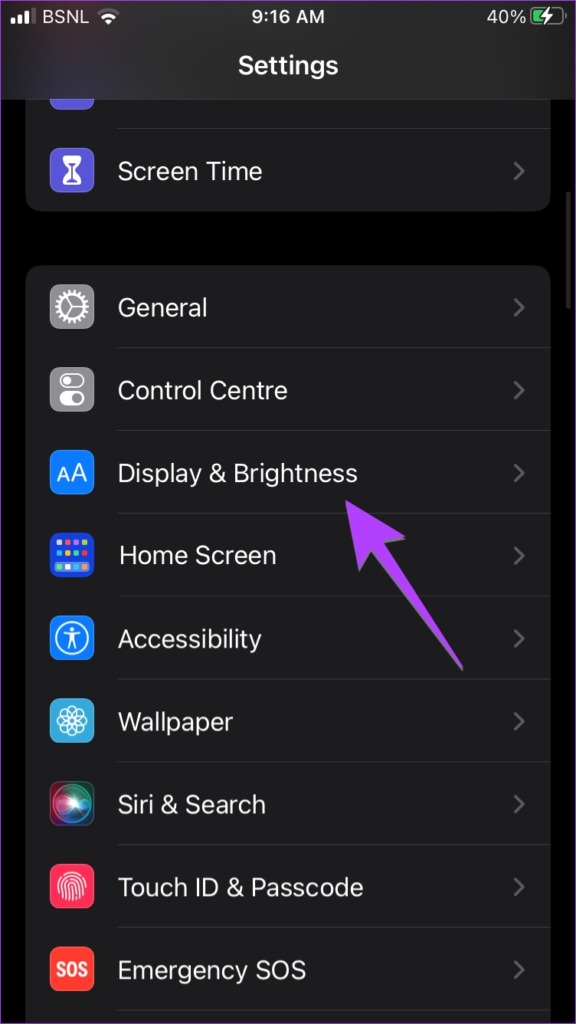 Tắt chế độ tối trên iPhone và iPad để cải thiện độ sáng của tất cả các ứng dụng mà bạn đang sử dụng. Bạn sẽ khám phá ra màn hình tươi sáng hơn với các hình ảnh cực kỳ rõ nét. 