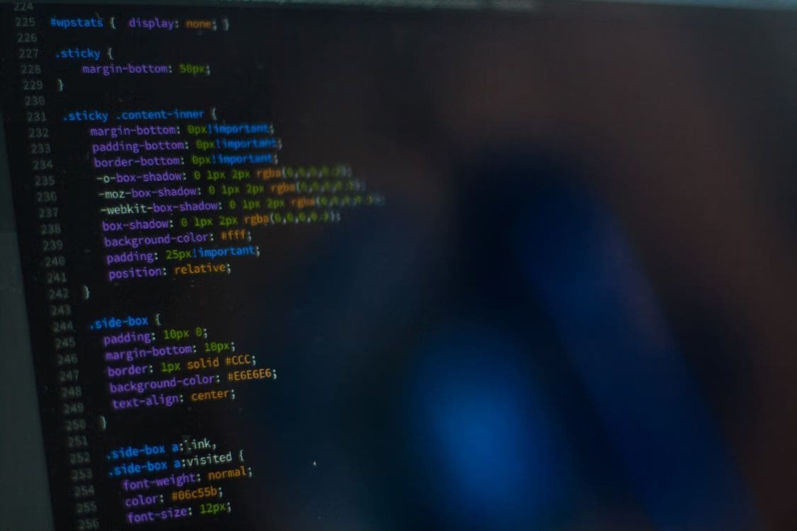 How Artificial Intelligence Is Being Used in Web Hosting