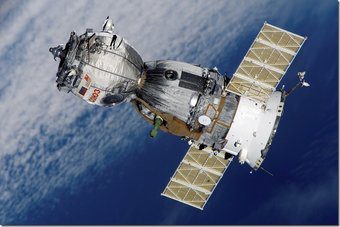 Satellite Soyuz Spaceship Space Station 41006 Thumb