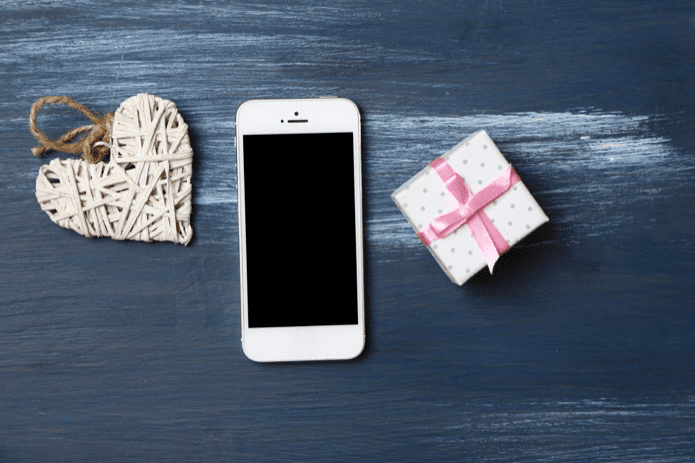 5 Easy Ways to Send Last-minute Gifts from an iPhone